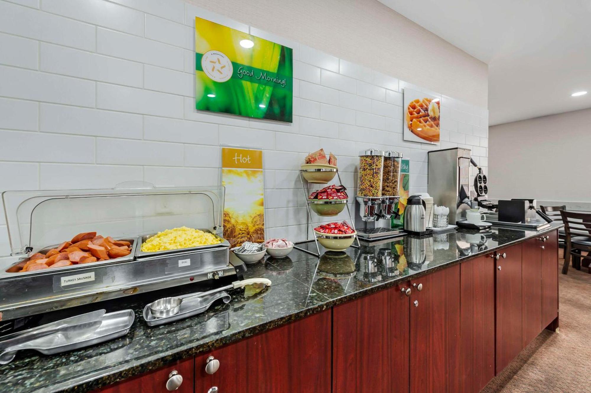 Quality Inn Ottawa Bagian luar foto