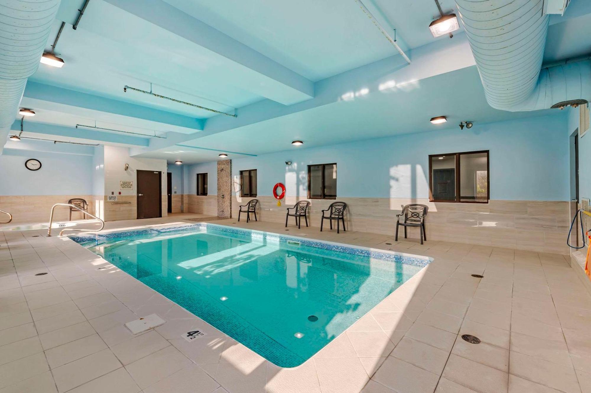 Quality Inn Ottawa Bagian luar foto