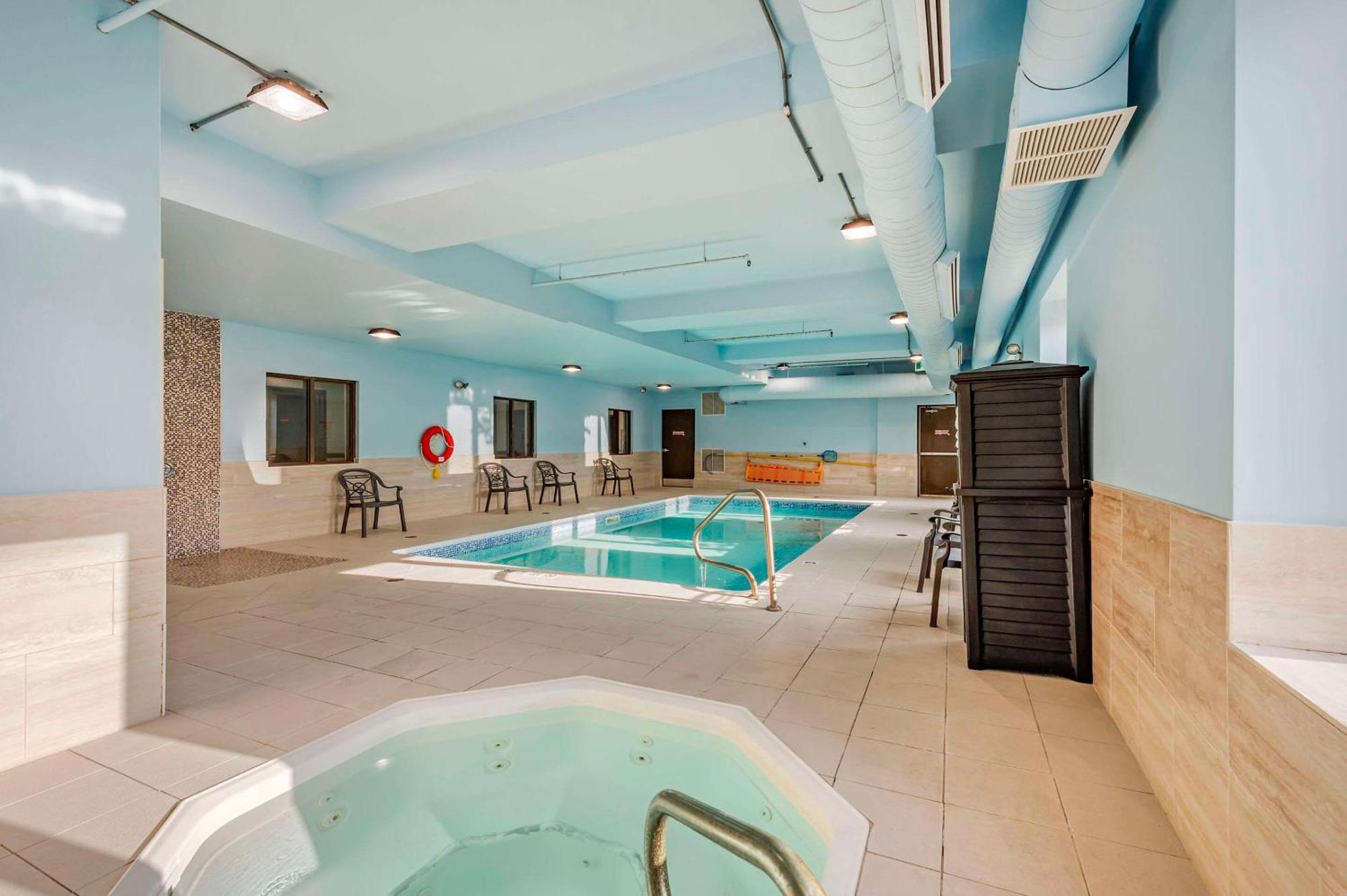 Quality Inn Ottawa Bagian luar foto