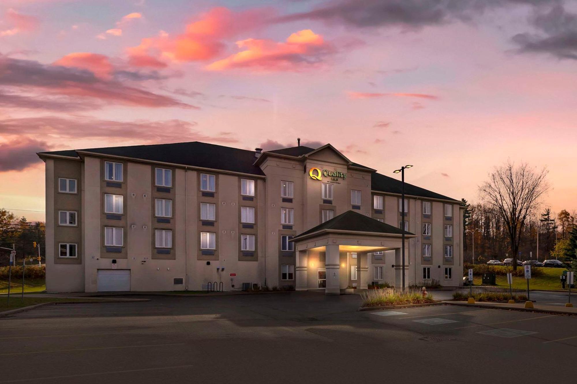Quality Inn Ottawa Bagian luar foto