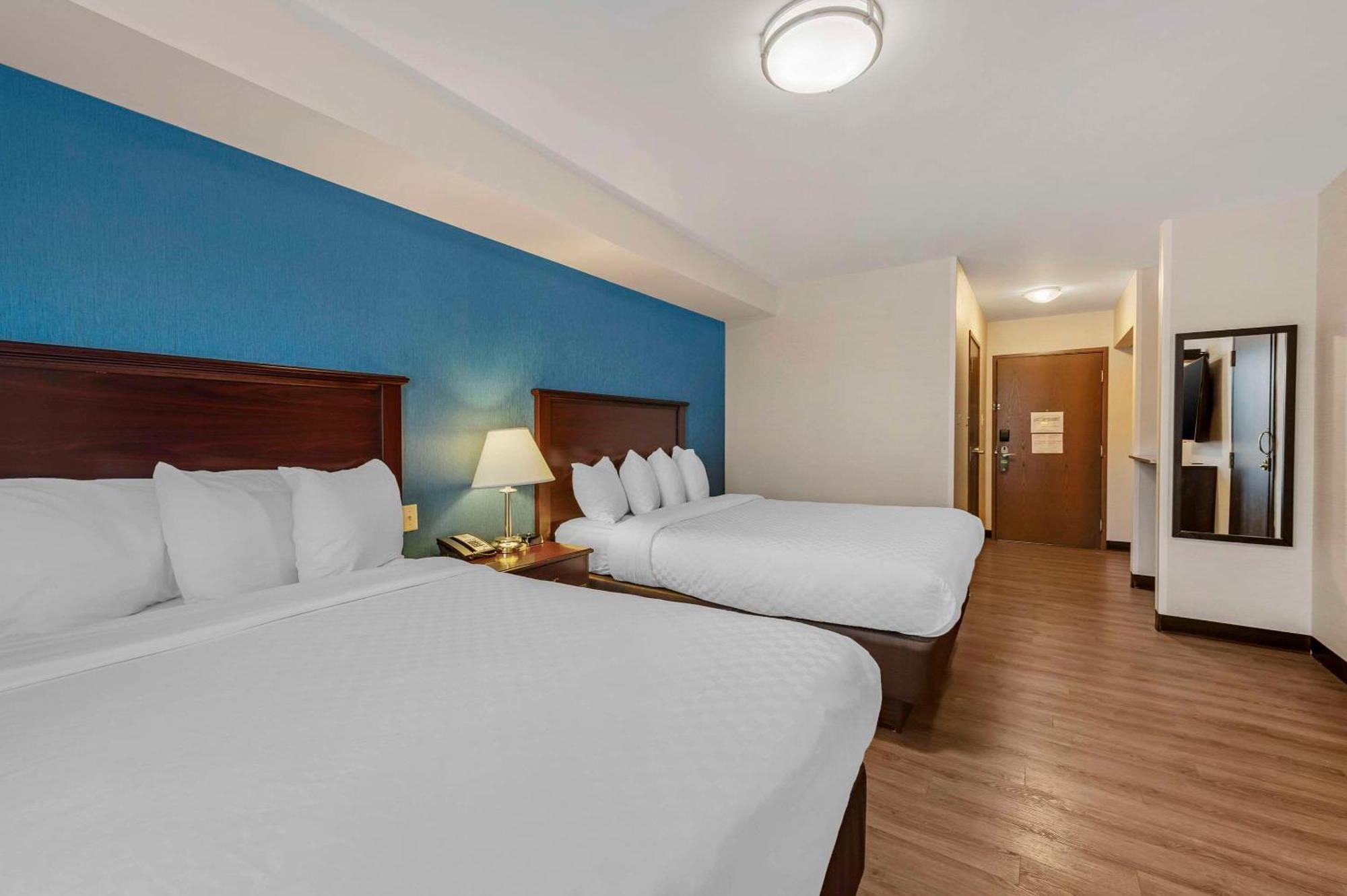 Quality Inn Ottawa Bagian luar foto