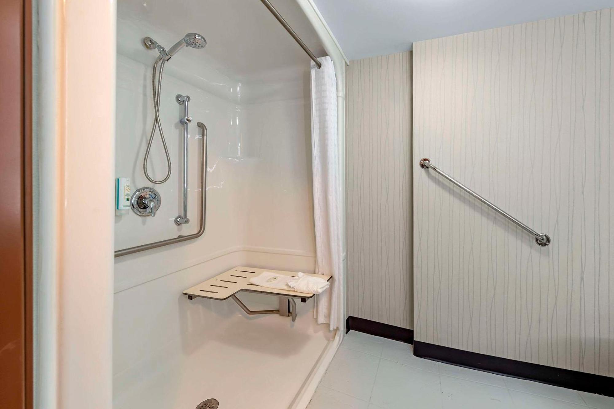 Quality Inn Ottawa Bagian luar foto