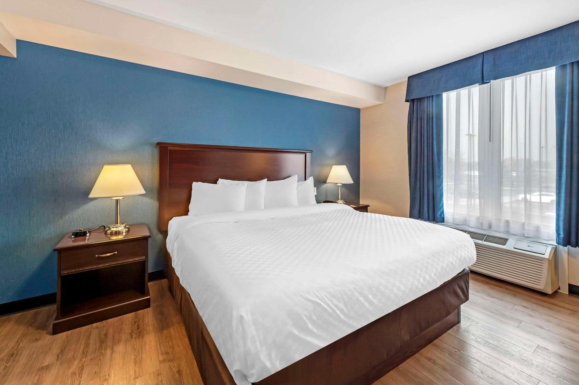 Quality Inn Ottawa Bagian luar foto
